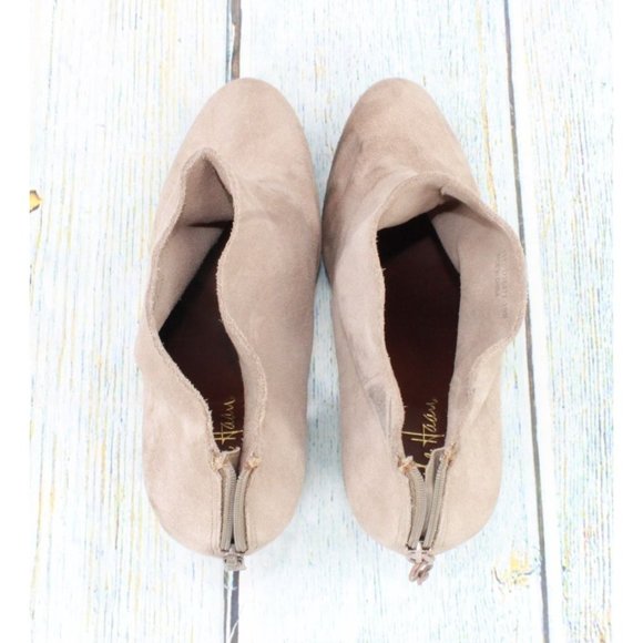 Cole Haan Tan Suede Back Zip Ankle Pump Booties Size 10 B - Picture 8 of 9